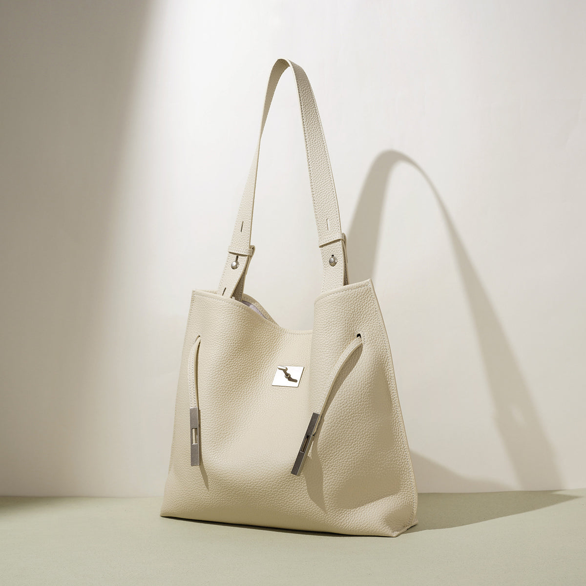 Women's Elegant Genuine Leather Shoulder Bag by Pevell, view 7