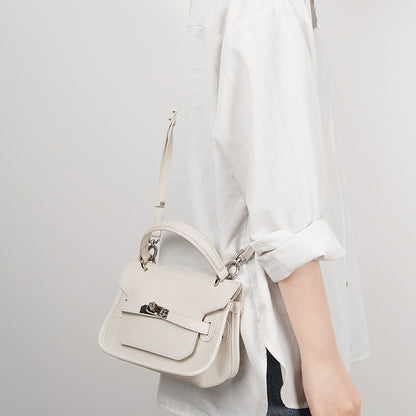 70b31d535566b694758d728dd0c0f855