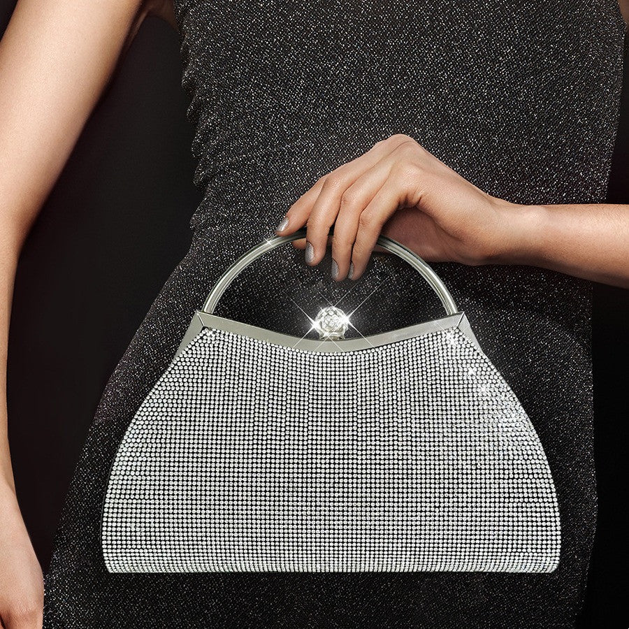b070eaed792723bac3e5566bde46e50e